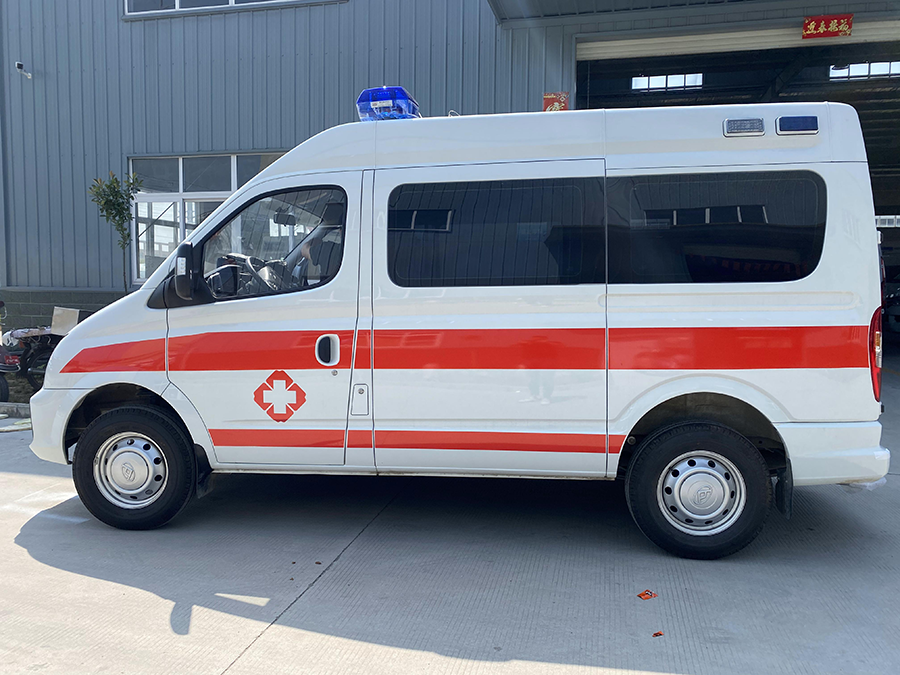 上汽大通V80救護(hù)車