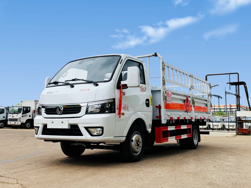 東風(fēng)途逸3.9氣瓶運(yùn)輸車