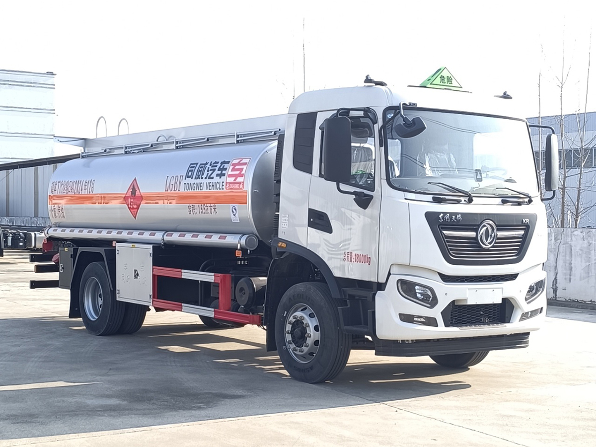 東風天錦12噸油罐車