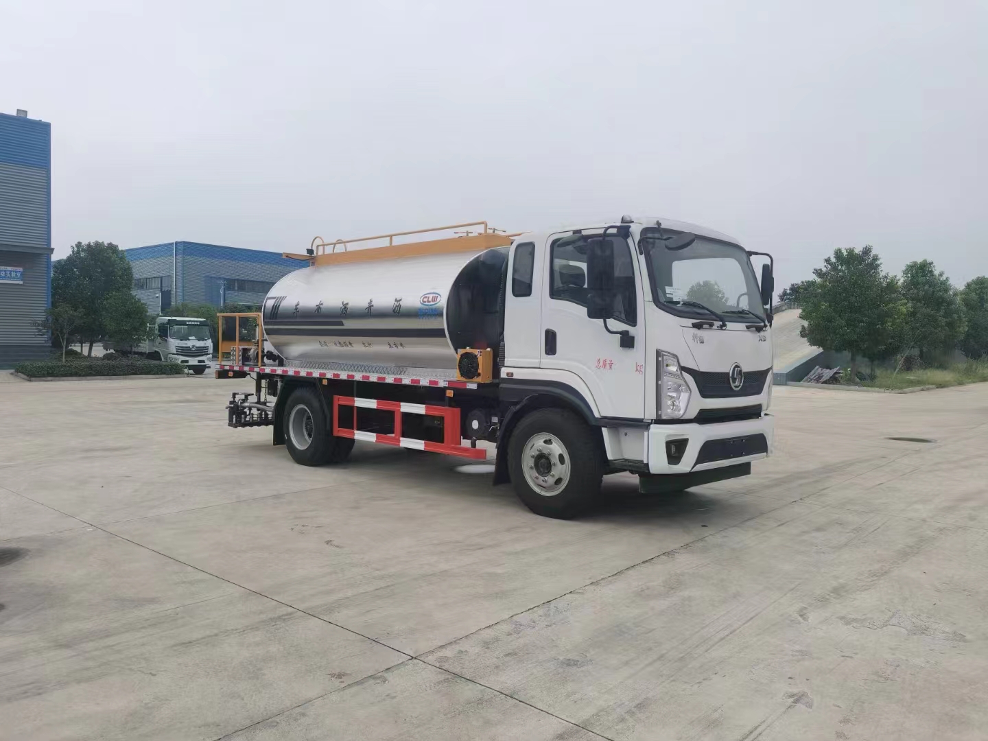 黃牌 陜汽軒德X9瀝青灑布車