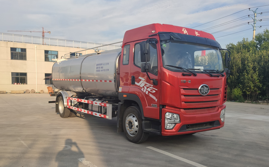 解放單橋牛奶運輸車