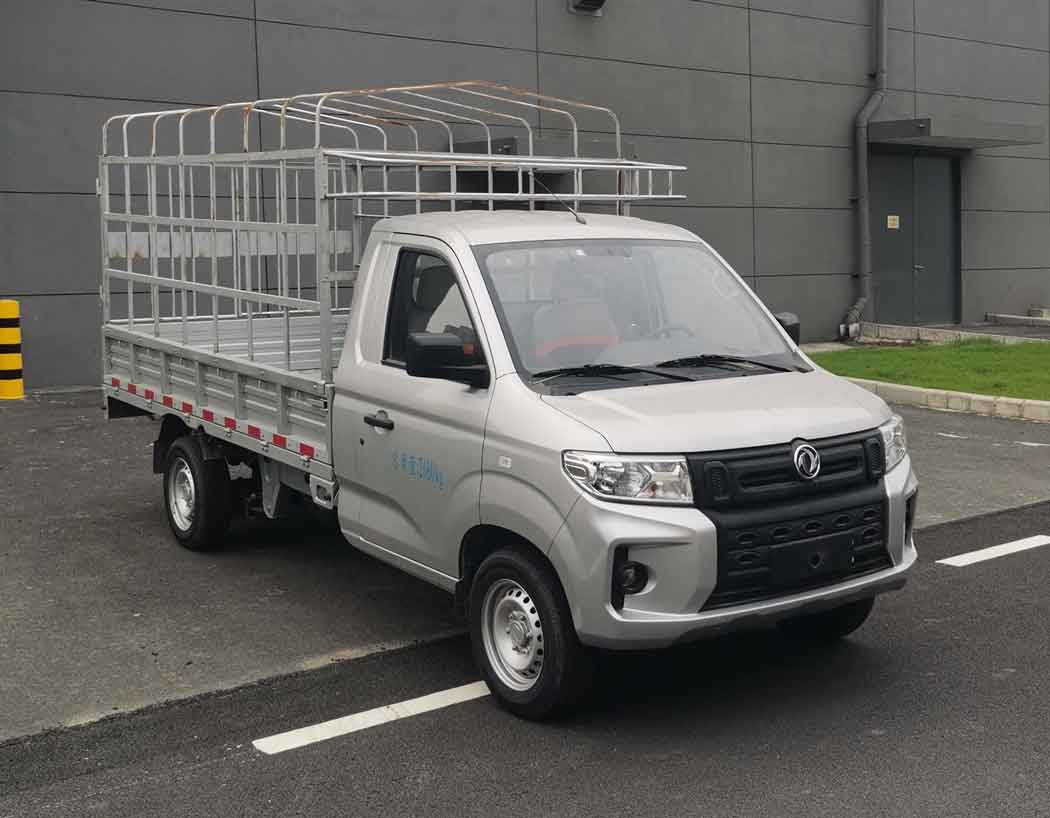 東風牌倉柵式運輸車